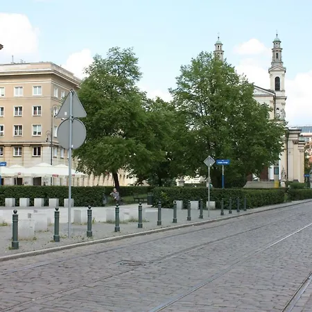 Elektoralna 아파트 *